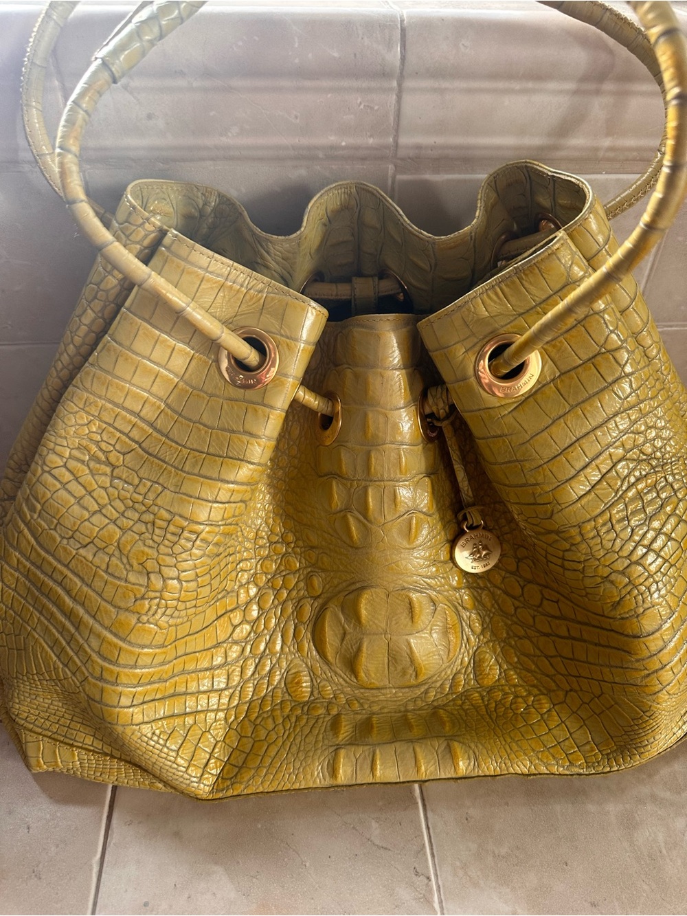Brahmin Yellow Croc-Embossed Drawstring Hobo- EUC. Vintage - Picture 4 of 11